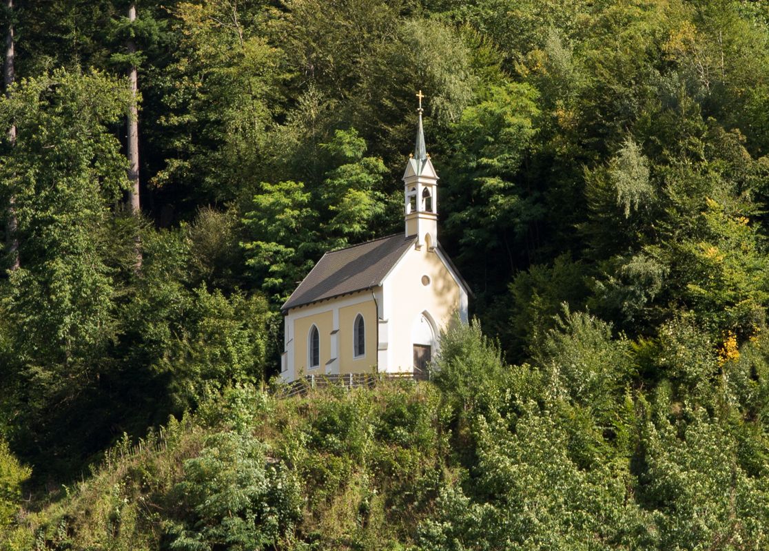 Hotel Restaurant Löwen - Landschaft, Kirche